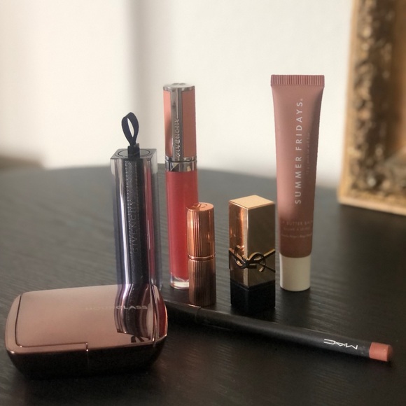 Luxury Makeup Bundle - Picture 4 of 8